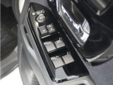 ◆パワーウィンドウスイッチ◆運転席から全席の窓の開閉操作を行うことが出来いつでも換気ができます!