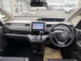 ★車両は当店のスタッフがあなたとの出会いの為にピカピカでお出迎え出来ますよう丹精込めて洗車しておりますので毎日綺麗な状態でございます。