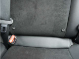 ◆ISOFIX◆シートベルトいらずでチャイルドシートと固定金具を連結するだけでガッチリ固定できます。