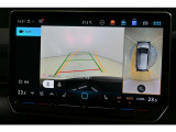 バックカメラ作動時のディスプレイです。 駐車が苦手な方にも安心のバックカメラ装備。