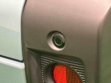 コーナーセンサーを車の前後に装備! 障害物の距離に応じて警告音を変えてお知らせします