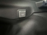 AC100V電源は合計1500Wまで使用できます!コンソール部背面とラゲージサイド(左側)に設置!