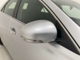 ウインカーミラーも現在は主流の装備になってきました。外見がカッコよくなるだけではなく、視認性も向上し、安全面にも貢献します。