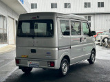 自動車販売だけではなく、車検やオイル交換等の点検や自動車保険等も行っており、納車後でもお客様のカーライフをサポートいたします。