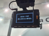 万が一の事故のときもドライブレコーダーがあると安心です。ご利用になる場合は個人情報保護の観点より新品の対応SDカードをお求め下さい。