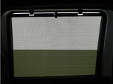 ◆スクリーンサンシェード◆日差しを和らげ、プライバシーの保護にも役立ちます。後部座席にお子様を乗車させるときも、ゆっくりお昼寝できます♪