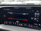 Audiならではの上質な空間が、毎日のドライブを特別な時間に変えます。高級感あふれるインテリアと快適装備。心地よい上質な空間をご体感ください。