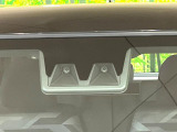 【スマートアシスト】走行中に前方の車両等を認識し、衝突しそうな時は警報とブレーキで衝突回避と被害軽減をアシスト。より安全にドライブをお楽しみいただけます。