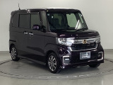 ご覧のように綺麗にクリーニングされており、とてもキレイなボディですよ。外装はもちろん内装も綺麗です。