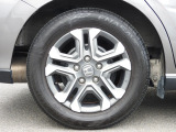 ★右後タイヤ★見栄えが良く足元が引き立つので、車全体のイメージがアップします!タイヤ詳細 185/65R15インチで、タイヤの溝は3mmございます。