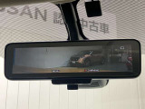 【スマートルームミラー】ルームミラー上に車体後方カメラの映像を映し出すことで車内定員、荷物状況に影響をうけません★