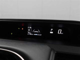 視認性に優れた見やすいメーターパネルです。