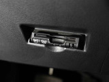 ETC車載器が搭載されているので、高速道路の乗り降りもノンストップで通過できます♪