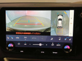 レクサスのお車はすべてバックモニターを標準装備。駐車時のご不安を解消する、パノラミックビューモニターも装備しています。