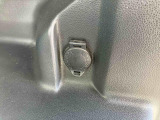 後部座席用アクセサリーソケット搭載