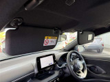 サンバイザー運転席側はミラー付き