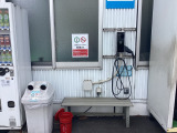 敷地内加熱式タバコのみでしたらご利用可能になります。