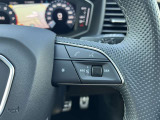 ●スイッチ類・ダイヤル類など細部までこだわりを感じ取れるインテリアです。Audiでは触感開発チームがございます。クリック感は操作する喜びを感じていただけます。