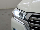 消費電力が少なく長寿命のLEDヘッドランプを装備しております。