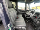 運転席には高さ調整ができる『シートハイトアジャスター機能』が付いています!これなら小柄な方にも大柄な方にも自分にぴったりの運転姿勢がとれますね〜!