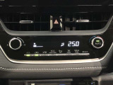 ★オートエアコン★お好みの温度に設定すれば、自動でその温度に調整してくれ、温度を維持してくれます。快適なドライブをするための重要な条件です。