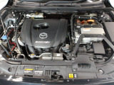 燃費性能向上に拘ったハイブリッドシステム専用のSKYACTIV-HYBRIDを搭載!新開発の排気熱回収システムにより、暖気時間の短縮を実現しています。