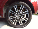 165/55R15ノーマルタイヤ装着車♪各種アルミホイールや、スタッドレスタイヤも取扱いしております。是非ご相談ください♪
