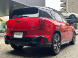 車両の詳細、ご質問につきましては、弊社営業スタッフまでお気軽にご連絡下さいませ。遠方のお客様には実車の詳細画像送信も承ります。お客様からのお問合せをお待ち致しております。