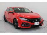 Honda SENSING搭載!ミリ波レーダー単眼カメラで、クルマの前方の状況を認識。ブレーキやステアリングの制御技術と強調し、安全・快適な運転や事故回避を支援する先進のシステムです。
