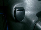 電源ソケットが付いていますので、携帯電話やスマートフォンなど充電できます♪