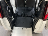 緩い傾斜で車椅子の出し入れができます