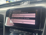 タッチパネルで直感的に操作可能なナビです。日本語表記で表示も見やすくなっており、フラットなガラス画面でお手入れも簡単です。