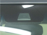 ◆Honda SENSING◆ カメラ等装置で精度の高い検知能力を発揮、安全運転を支援します。ステアリング上のコントローラーに注目!