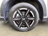 アルミホイールです。足元が引き立つので、車全体のイメージがアップしますよ!