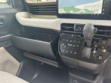 大小さまざまな収納ボックスございますので車内をスッキリ整頓可能です。