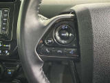 ステアリングスイッチ装備!運転しながら手元でオーディオの操作などができます。