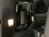 車載工具は車両左後方に収納されております。