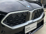 BMWのオートライトは積極的にライトをつけることにより、自車の存在を周囲に向けアピールいたします。それは安全性への配慮でもあります。