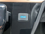 アクセルペダルの踏み加減だけで加減速を調整できるe-Pedal Step!ペダルの踏み替えが減り、街乗りでの運転負担を大幅に軽減します。