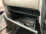 品質へのこだわり!専門のカークリーニング業者さんに依頼をして徹底的に内装・外装をキレイにしてもらっております。外装は磨きもしてもらっていますのでピカピカですね☆