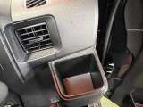 お車の情報が載ったカルテをお渡ししております。