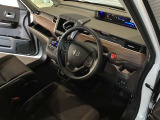 屋上展示場に常に50台以上の車両をご用意!お気に入りの1台が見つかるかも!?