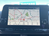 鮮明な地図表示で、安全運転をサポート。詳細な情報と見やすいデザインで、スムーズなナビゲーションを実現します。目的地への道案内も安心です。
