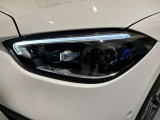 メルセデス・ベンツ[認定中古車]は、メルセデス・ベンツ日本株式会社が認定する中古車保証制度が適用される中古車です。これは正規販売店のみの特典です。