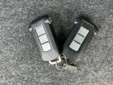 便利なインテリジェントキー2本、車両のアンサーバックも付いていますので、広い駐車場でもどこへ停めたか迷うことが少なくなります。