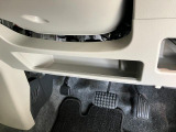 延長保証につきましてはお求めいただく車両によって保証料が異なりますので、当店スタッフまでお気軽にお問い合わせくださいませ。