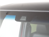 ◆Honda SENSING◆ カメラ等装置で精度の高い検知能力を発揮、安全運転を支援します。ステアリング上のコントローラーに注目!