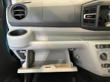 美しく・清潔な室内空間で快適に運転していただけます☆