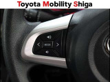 ステアリングスイッチ搭載!手を離さずに手元のスイッチでさまざまな操作が可能。運転中、視線をそらさなくても操作ができて安全です!