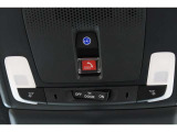 緊急通報ボタンが装備されています。ホンダコネクト対応。ご利用には、Honda Total Care プレミアムのご加入が必要です。